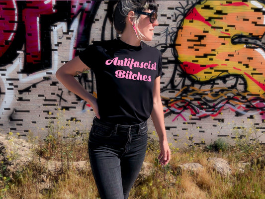 Antifascist Bitches, tinta hinchable