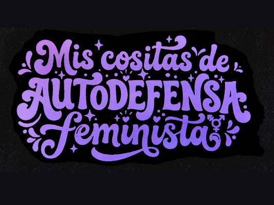 Estuche negro con tipografía violeta de algodón orgánico comercio justo