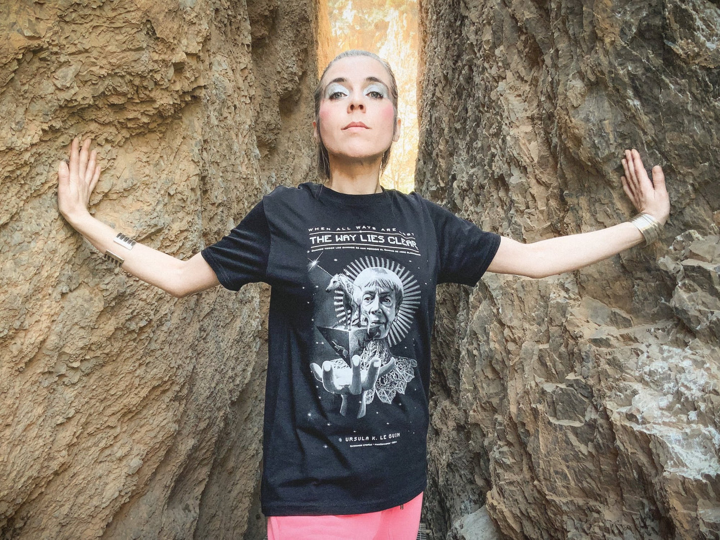 Camiseta negra unisex Ursula K Le Guin