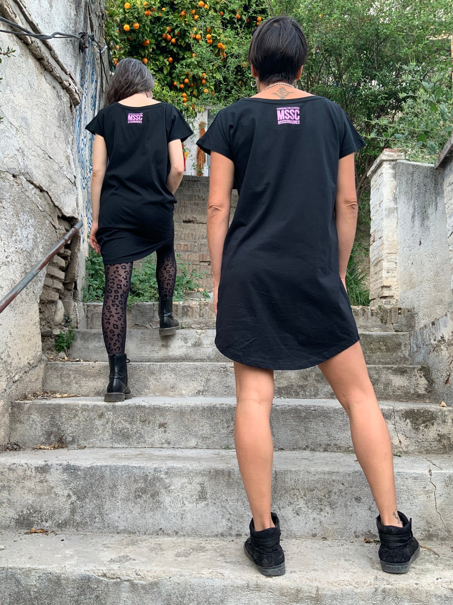 Love Feminism - Hate Racism // Vestido