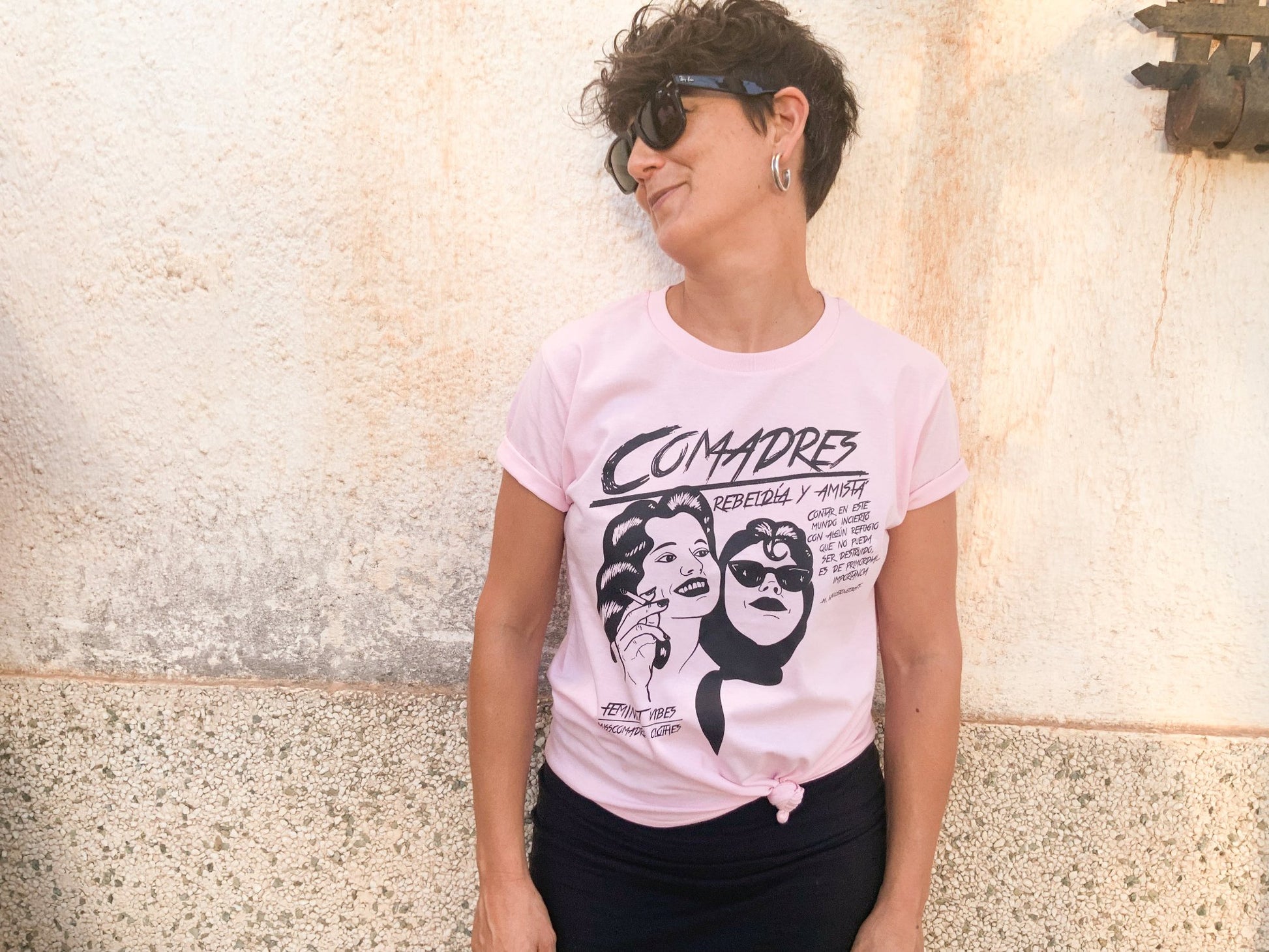 Camiseta feminista rosa