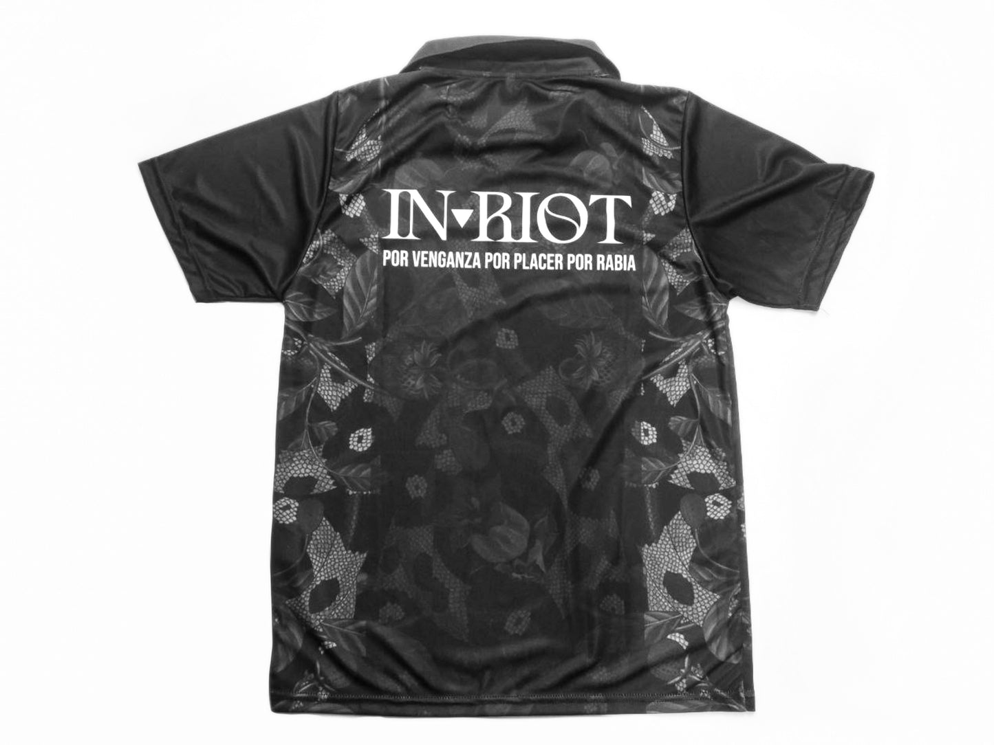 Camiseta futbol unisex Comadres in Riot, cuello negro pico +polo, sublimación full print, serpientes, fresa y belladonna