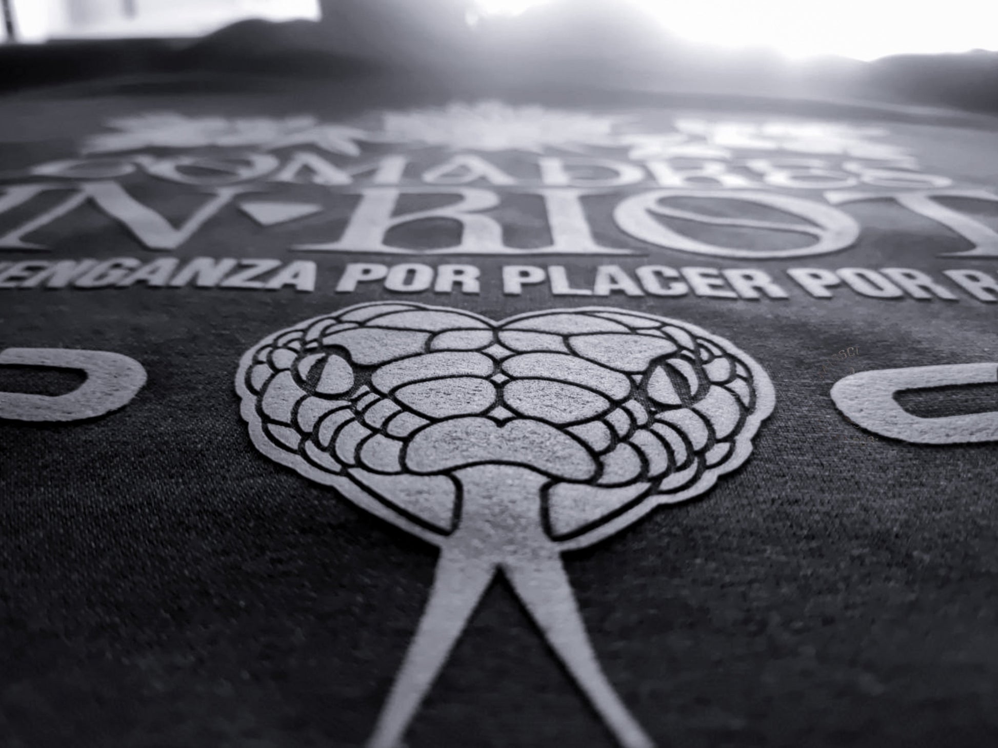 Detalle sudadera algodón orgánico, maxima calidad, suave y calentita 